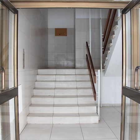 Apartment,Near The Beach Pinikoudes Larnaca Ngoại thất bức ảnh