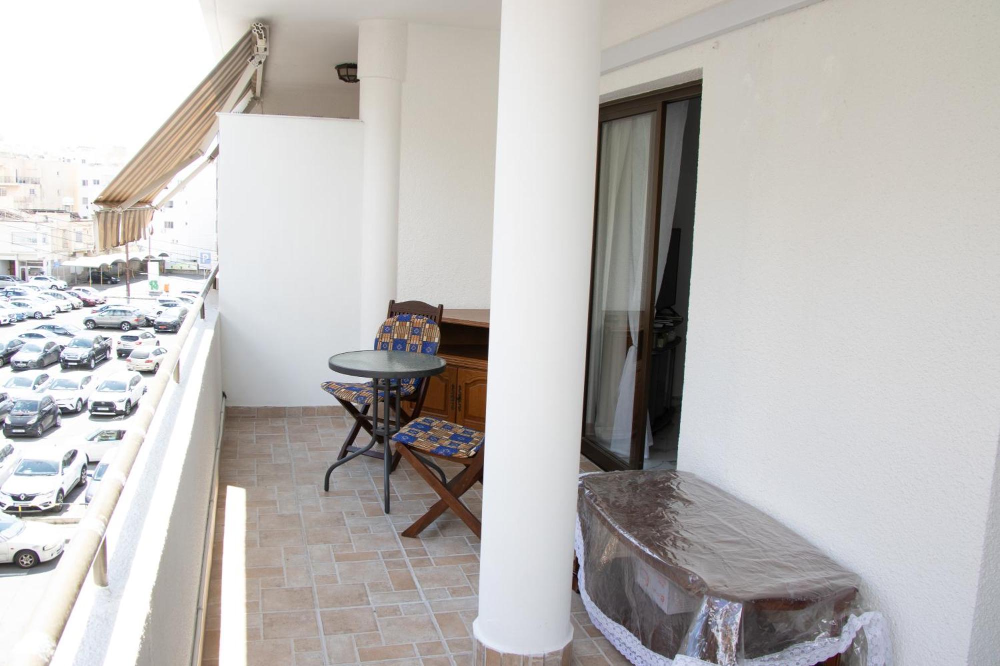 Apartment,Near The Beach Pinikoudes Larnaca Ngoại thất bức ảnh