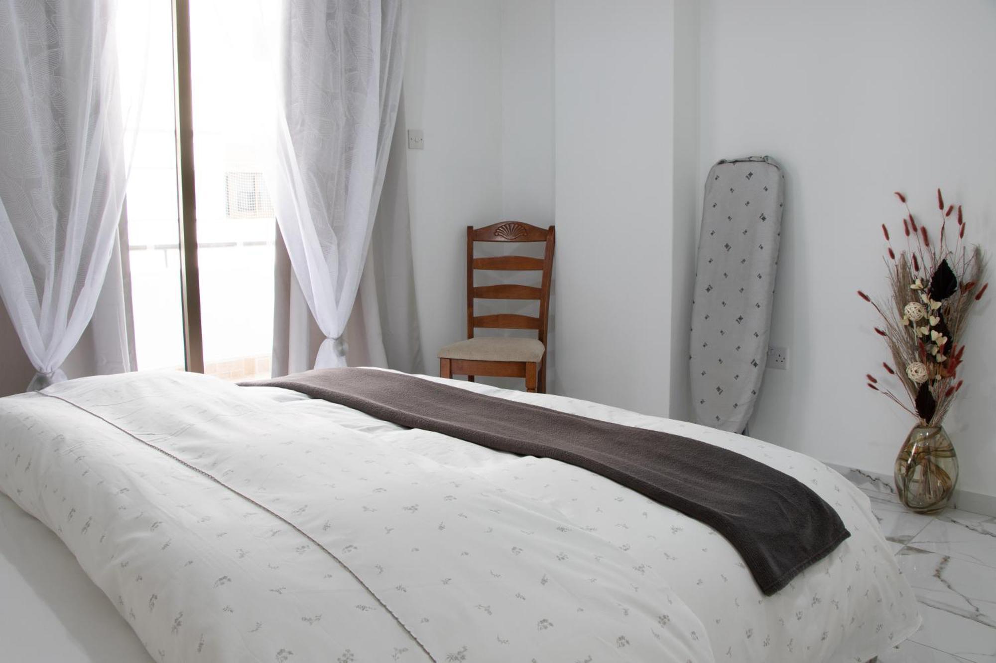 Apartment,Near The Beach Pinikoudes Larnaca Ngoại thất bức ảnh