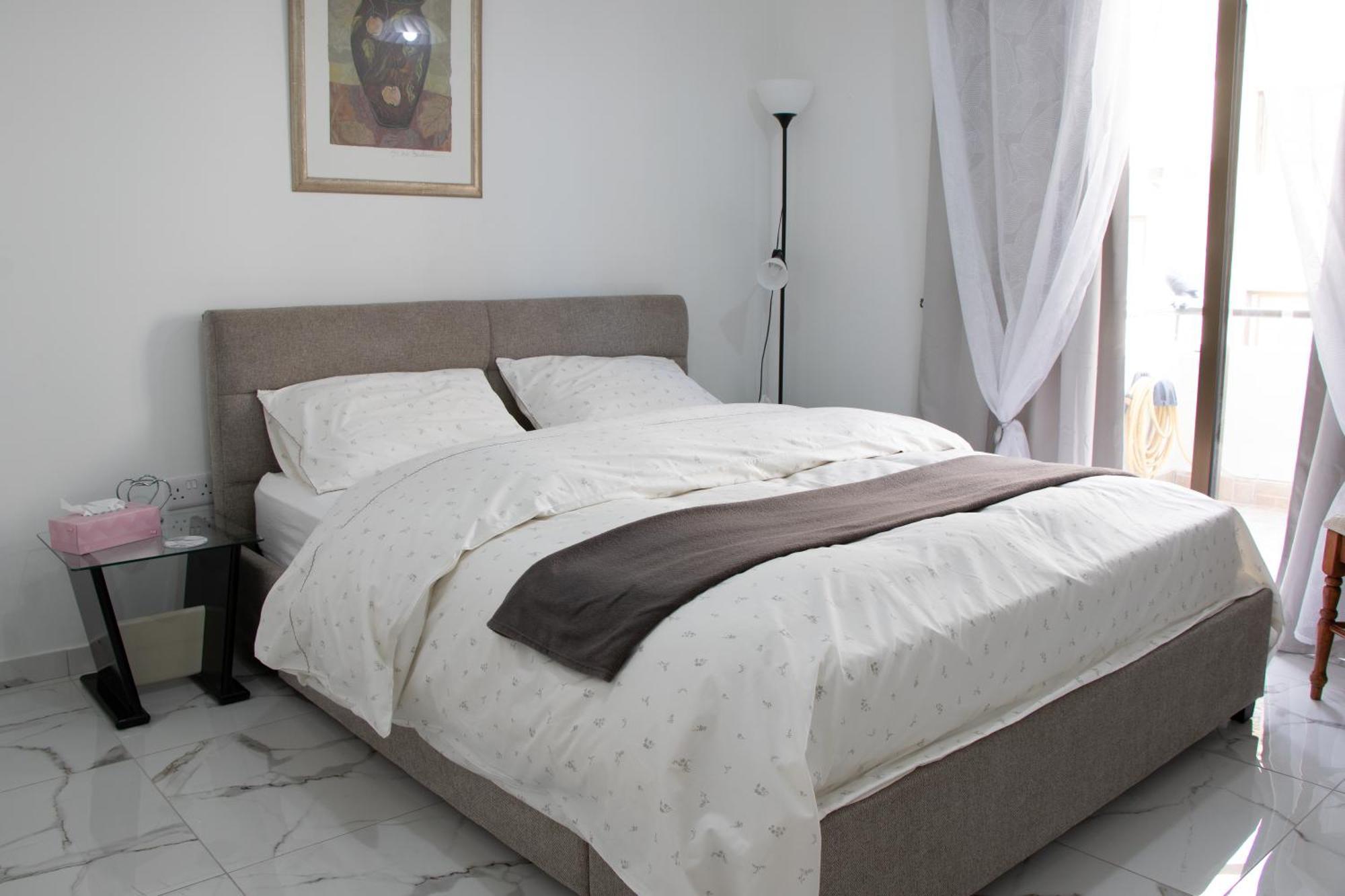 Apartment,Near The Beach Pinikoudes Larnaca Ngoại thất bức ảnh